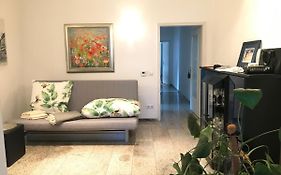 Schöne, zentrale Wohnung am Nationaltheater